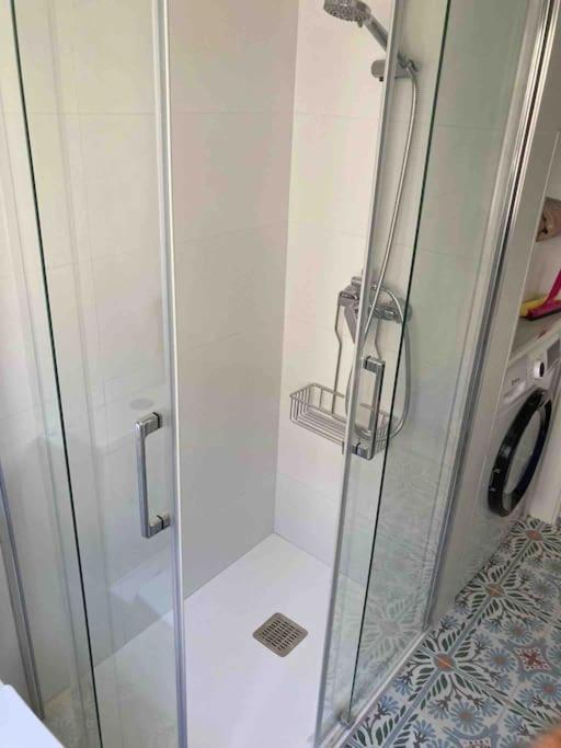 Piso Centrico Con Garaje Privado Gratis Apartment Santander Exterior foto